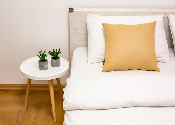 Three Bedroom Apartment On Rynok Square
